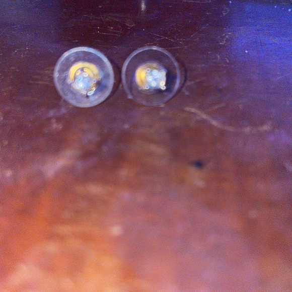 Faux diamond earrings - Picture 2 of 3